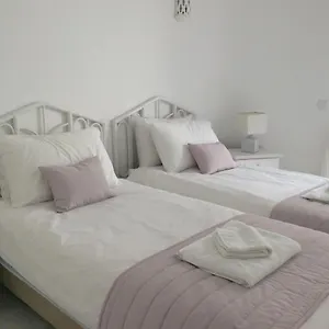 Front/waterside Holiday home
